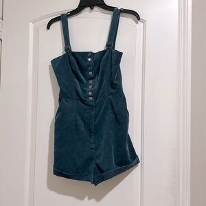 Finders romper size extra small